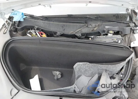 2019 Tesla Model X из США, поврежденный, VIN 5YJXCAE26KF188744